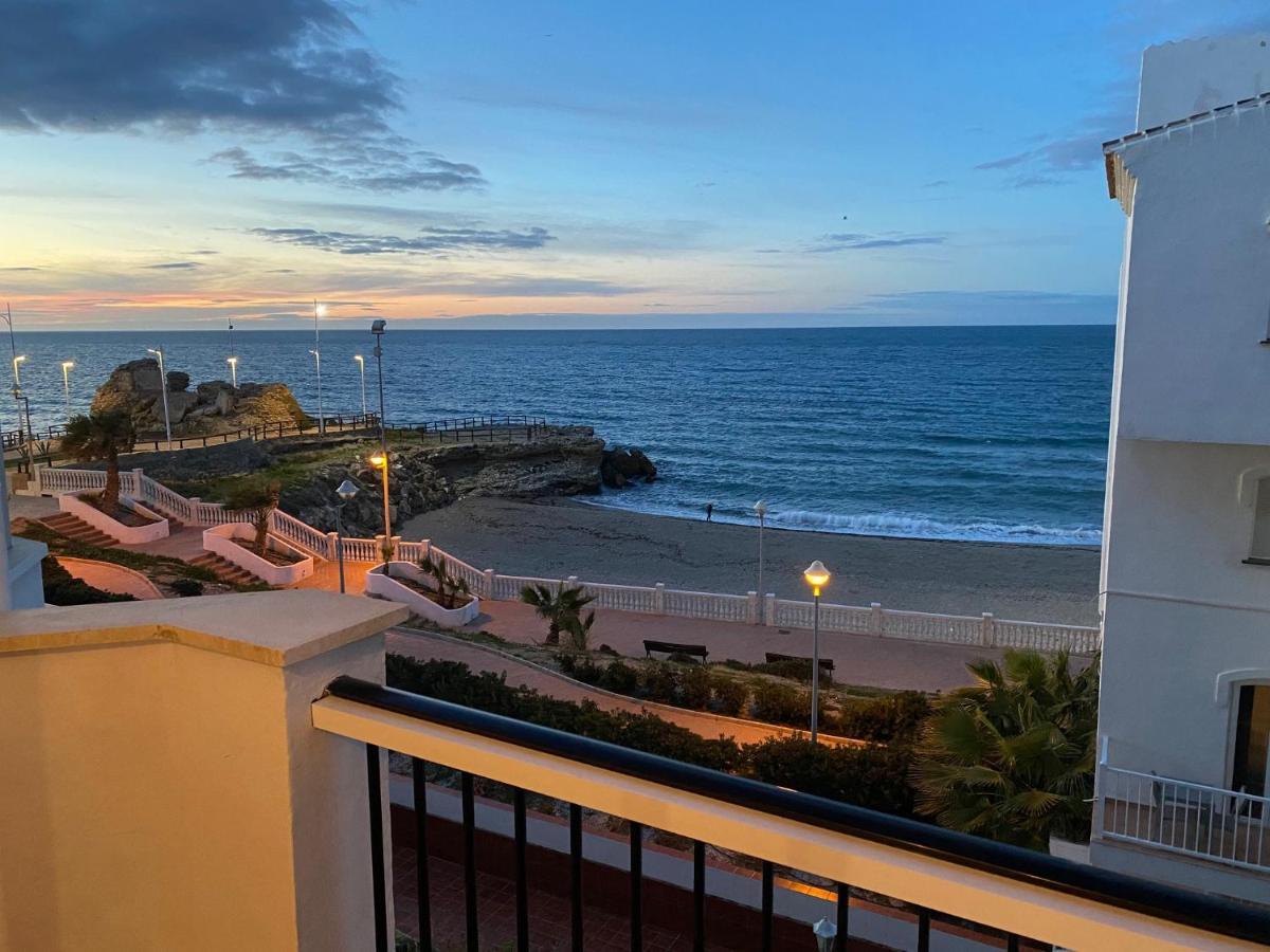 Nerja Sea View Front Line Appartment Torrecila 4P Max 외부 사진